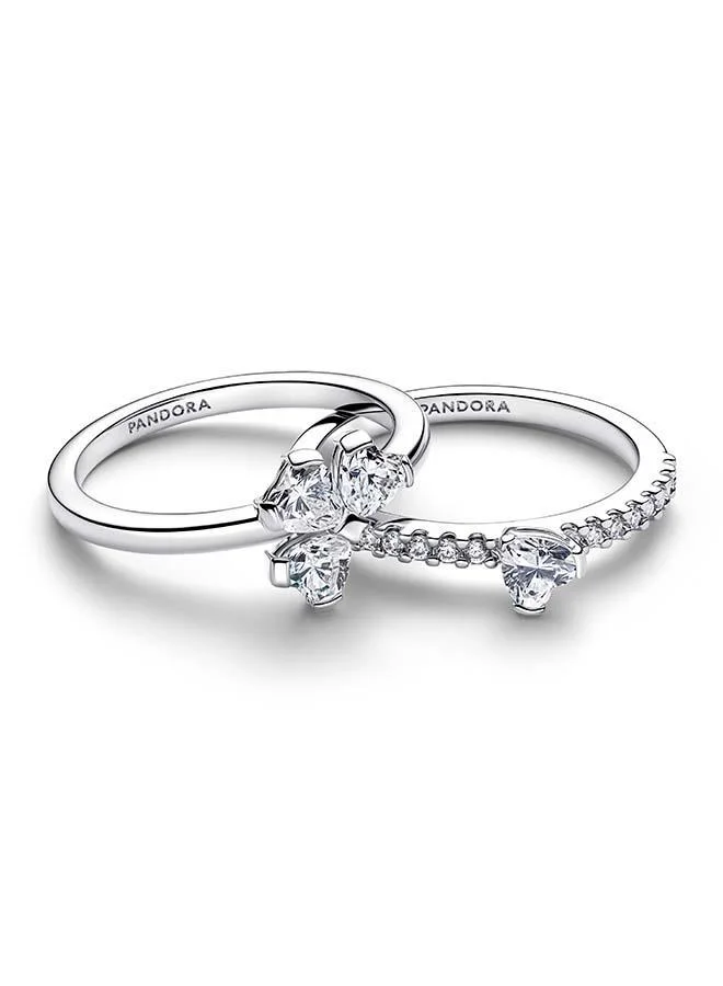 باندورا خاتمٌ متألّقٌ يمكنك فصله، مزيّنٌ بنبتة نفل جالبة للحظ